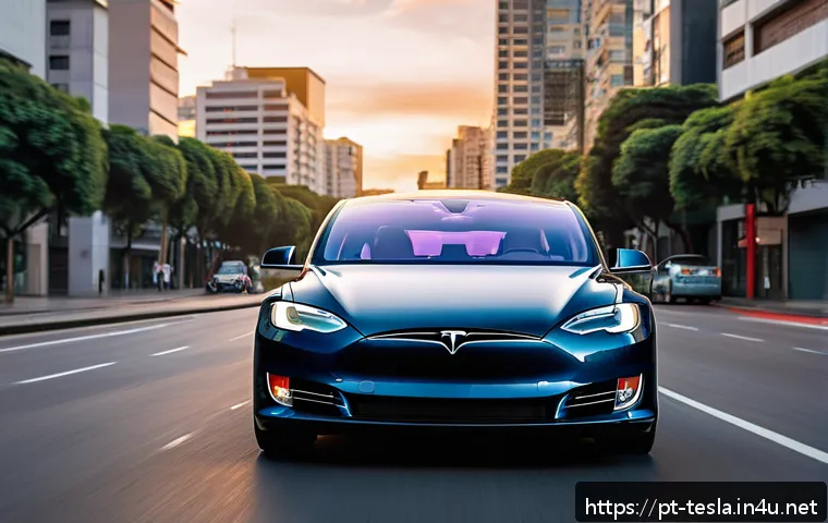 테슬라 모델 S와 아우디 e 트론 GT 비교 - A sleek Tesla Model S Plaid driving through the bustling streets of São Paulo at dusk, showcasing it...